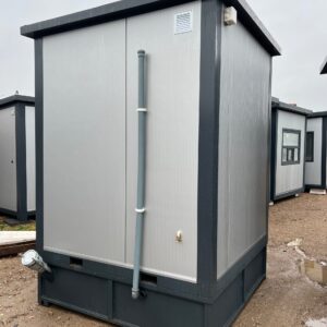 Sanitärcontainer 2,00 × 2,00 m – Mit Dusche und Abwassertank